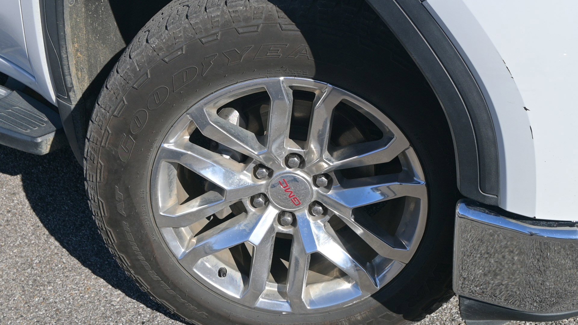 Used 2020 GMC Sierra 1500 SLT w/ SLT Premium Plus Package image 3