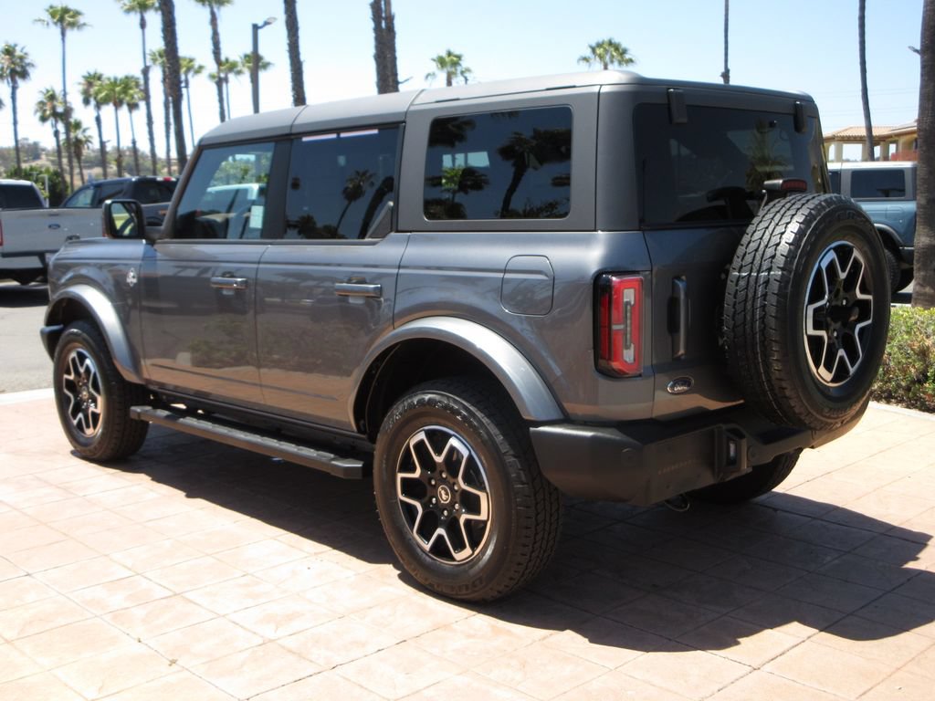Certified 2024 Ford Bronco Outer Banks AWD/4WD image 2