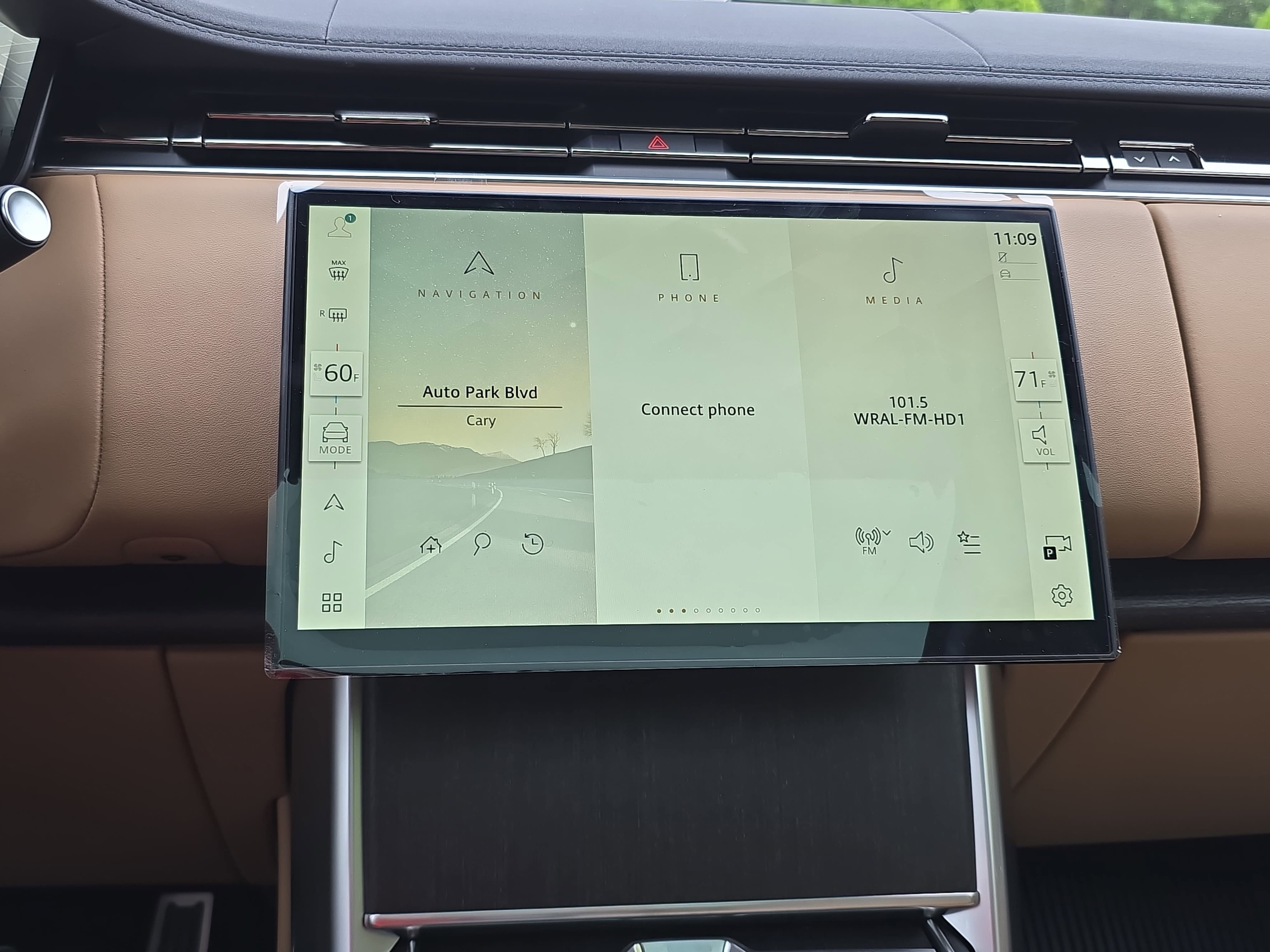 New 2026 Land Rover Range Rover SE AWD/4WD image 20