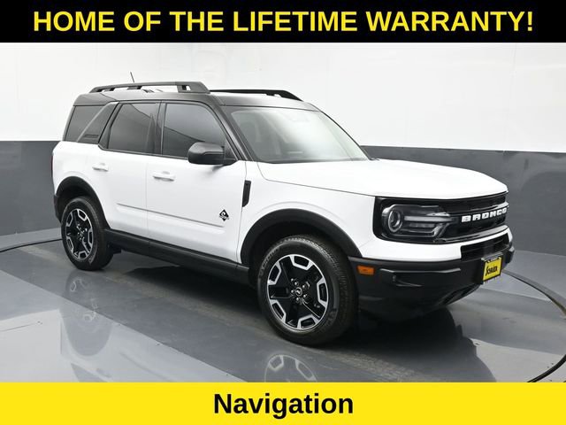 Used 2024 Ford Bronco Sport Outer Banks w/ Tech Package image 8