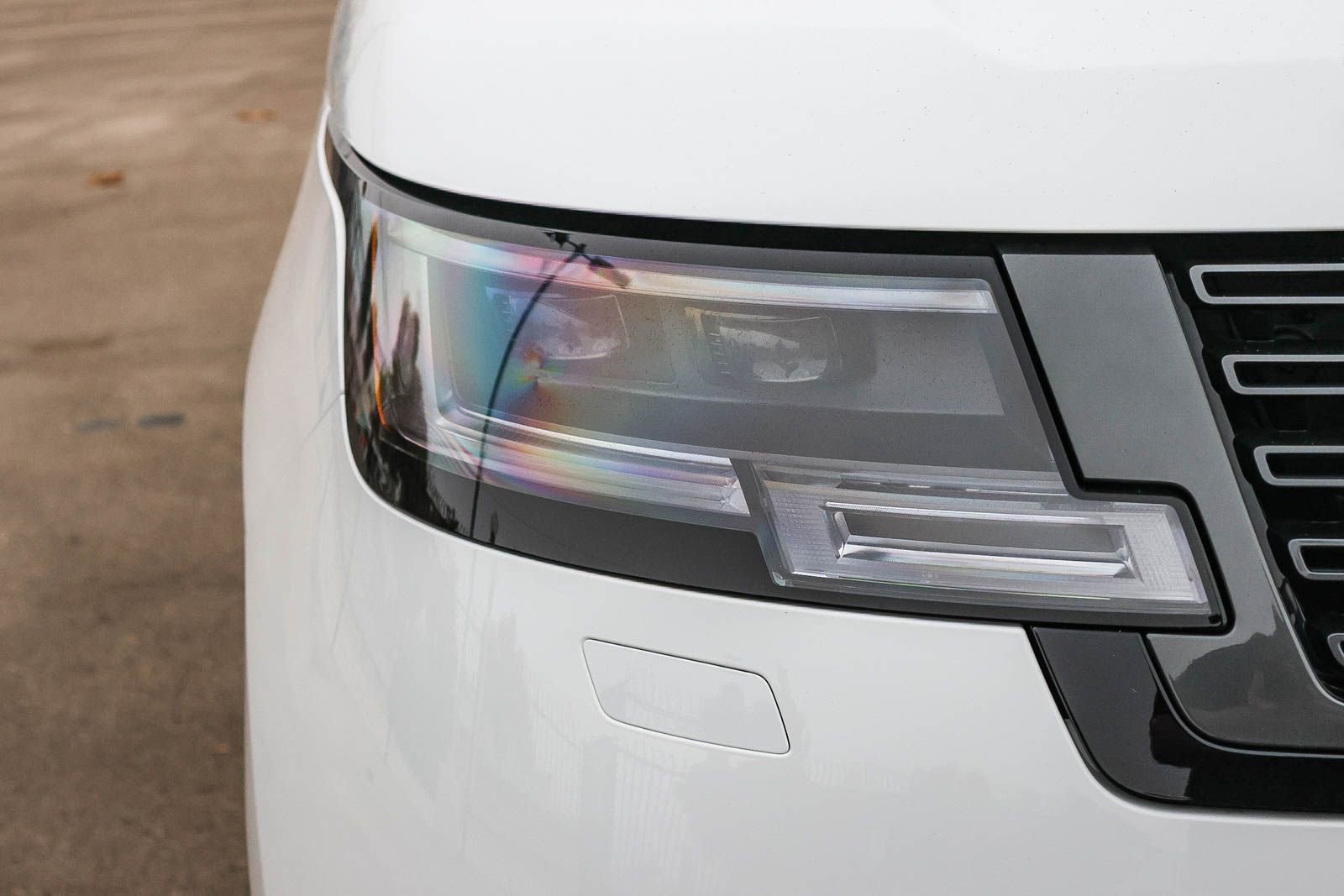 New 2025 Land Rover Range Rover SE AWD/4WD image 14