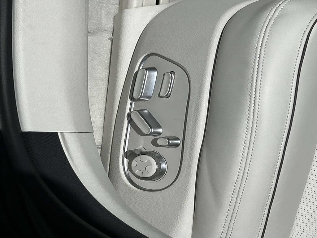 New 2026 Genesis G90 3.5T AWD/4WD image 15