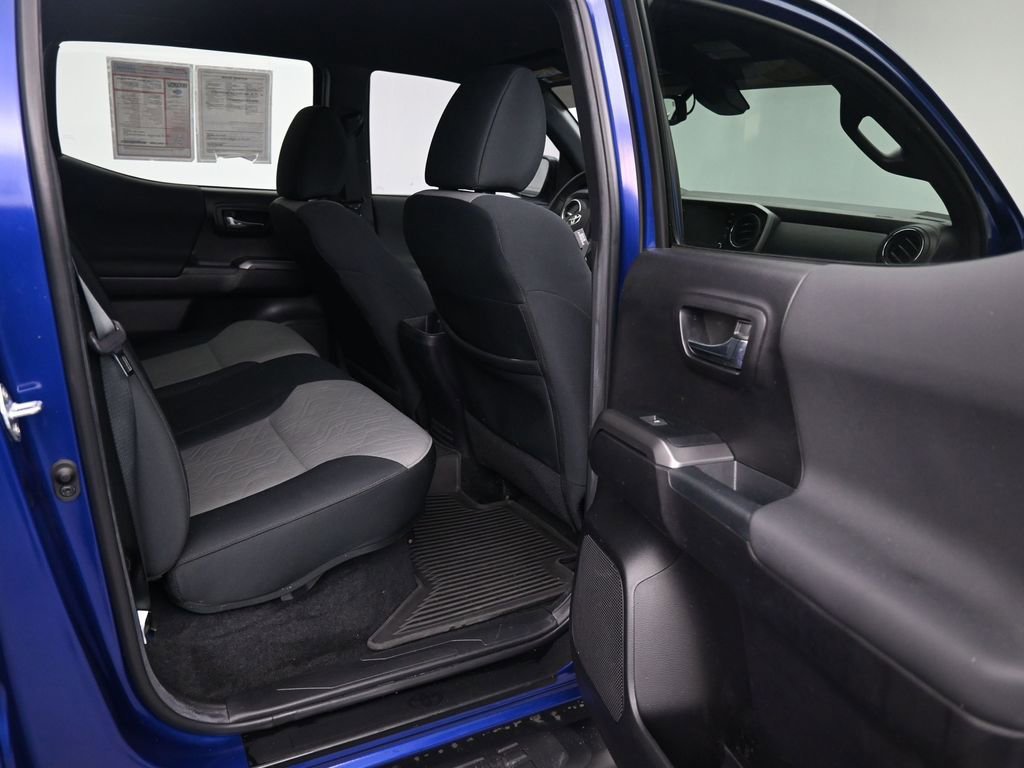 Used 2023 Toyota Tacoma TRD Off-Road image 12