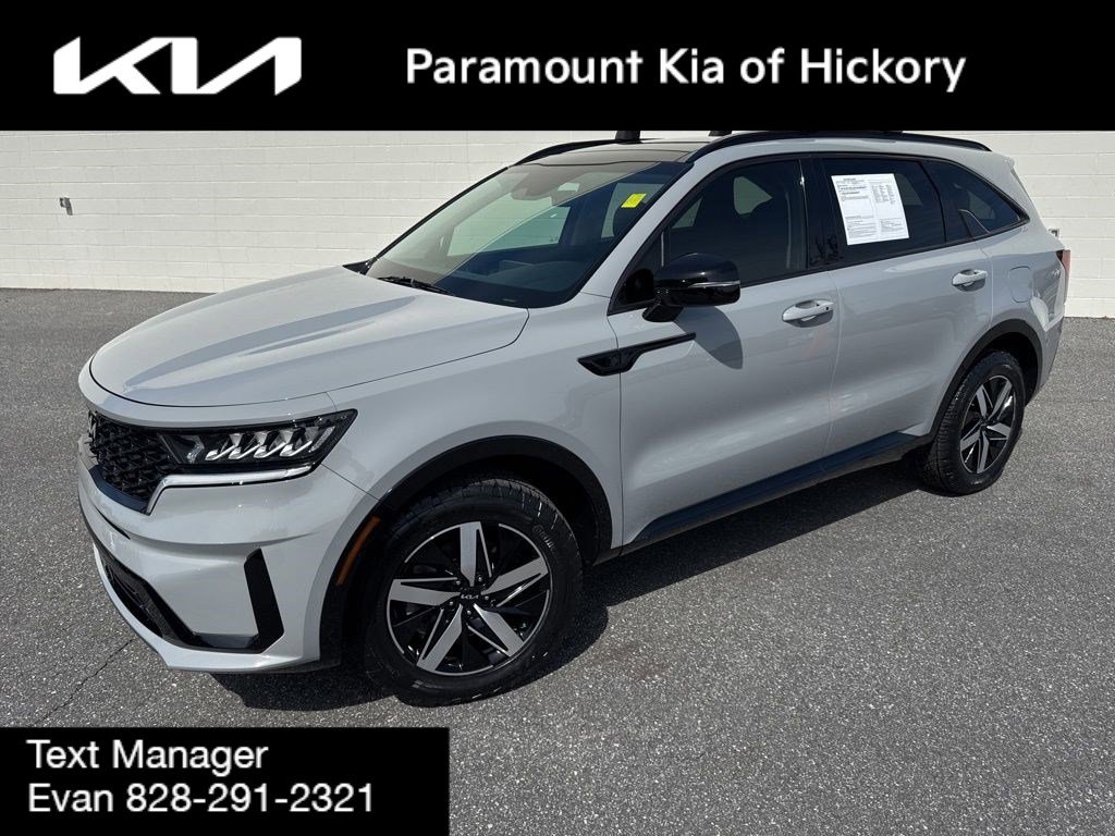 Used 2023 Kia Sorento EX w/ Panoramic Sunroof Package