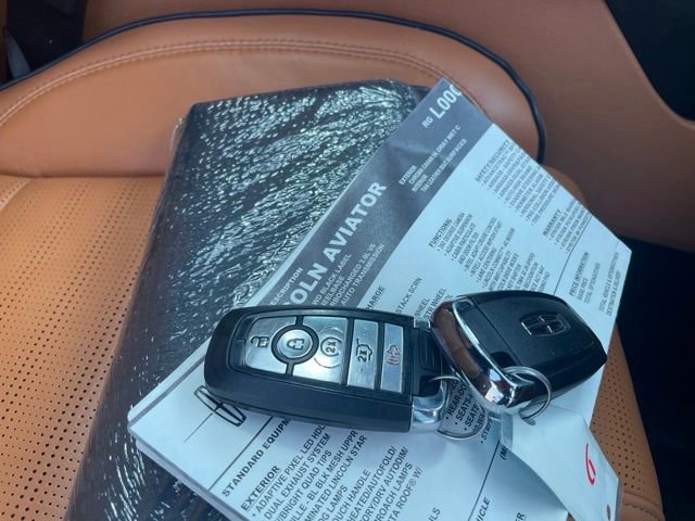 Used 2024 Lincoln Aviator Black Label AWD/4WD image 14