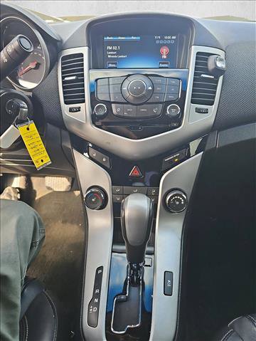 Used 2014 Chevrolet Cruze LT image 15