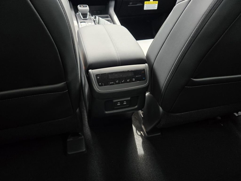 New 2026 Nissan Pathfinder SL image 15