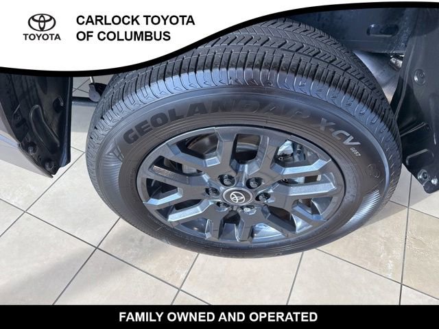 Used 2025 Toyota Tundra Platinum AWD/4WD image 10
