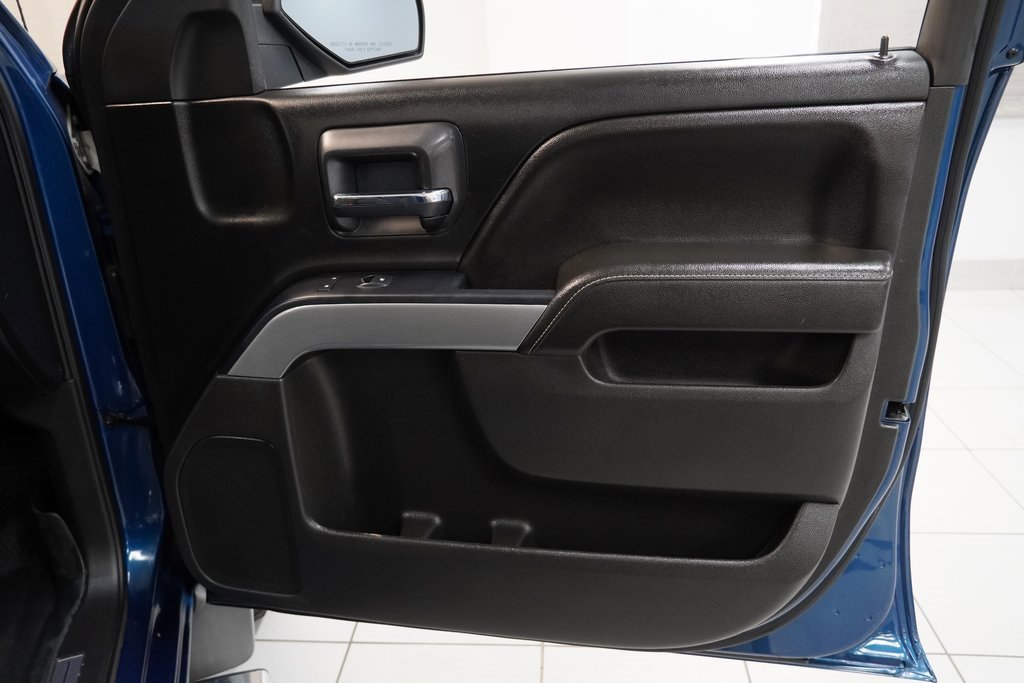 Used 2018 Chevrolet Silverado 1500 LT w/ All Star Edition image 30