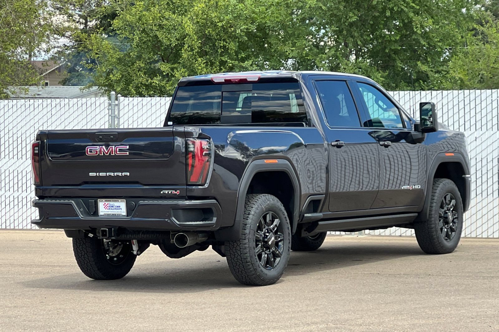 New 2026 GMC Sierra 2500 AT4 w/ AT4 Premium Plus Package AWD/4WD image 4