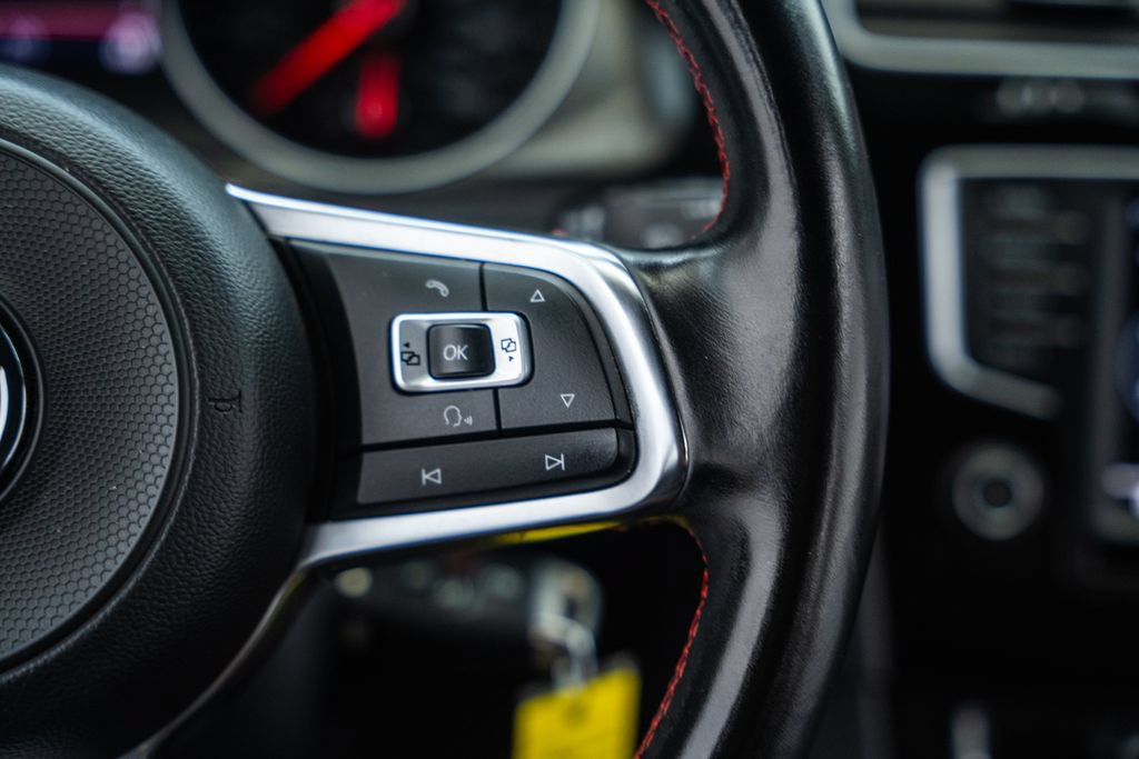 Used 2017 Volkswagen GTI S FWD image 27