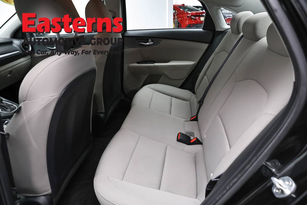 Used 2020 Kia Forte LXS FWD image 20