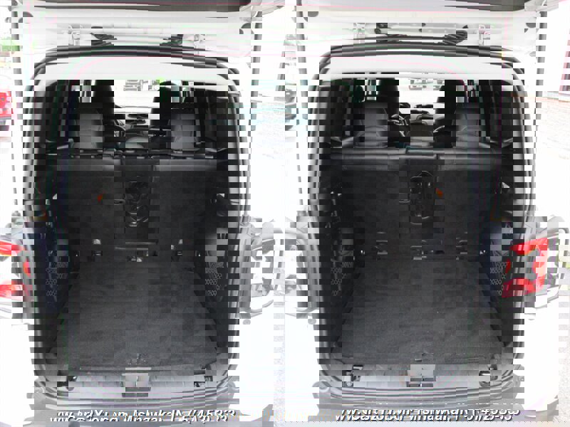 Used 2017 Jeep Renegade Limited image 17