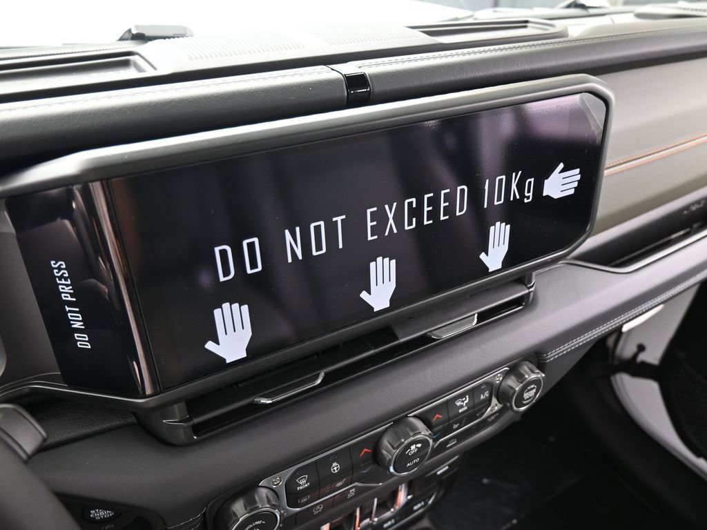 New 2026 Jeep Gladiator Mojave AWD/4WD image 19