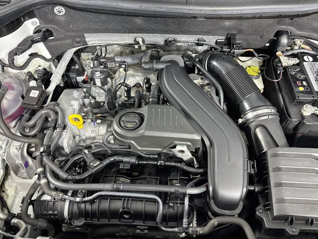 Certified 2022 Volkswagen Taos S AWD/4WD image 31
