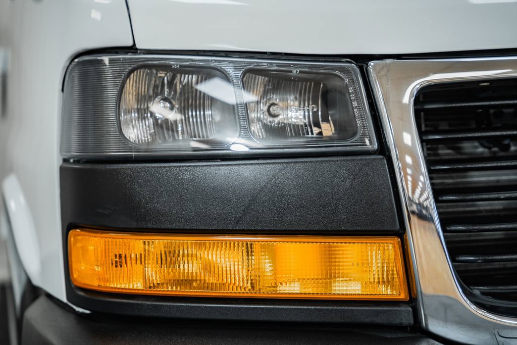 Used 2024 GMC Savana 2500 w/ Driver Convenience Package image 13