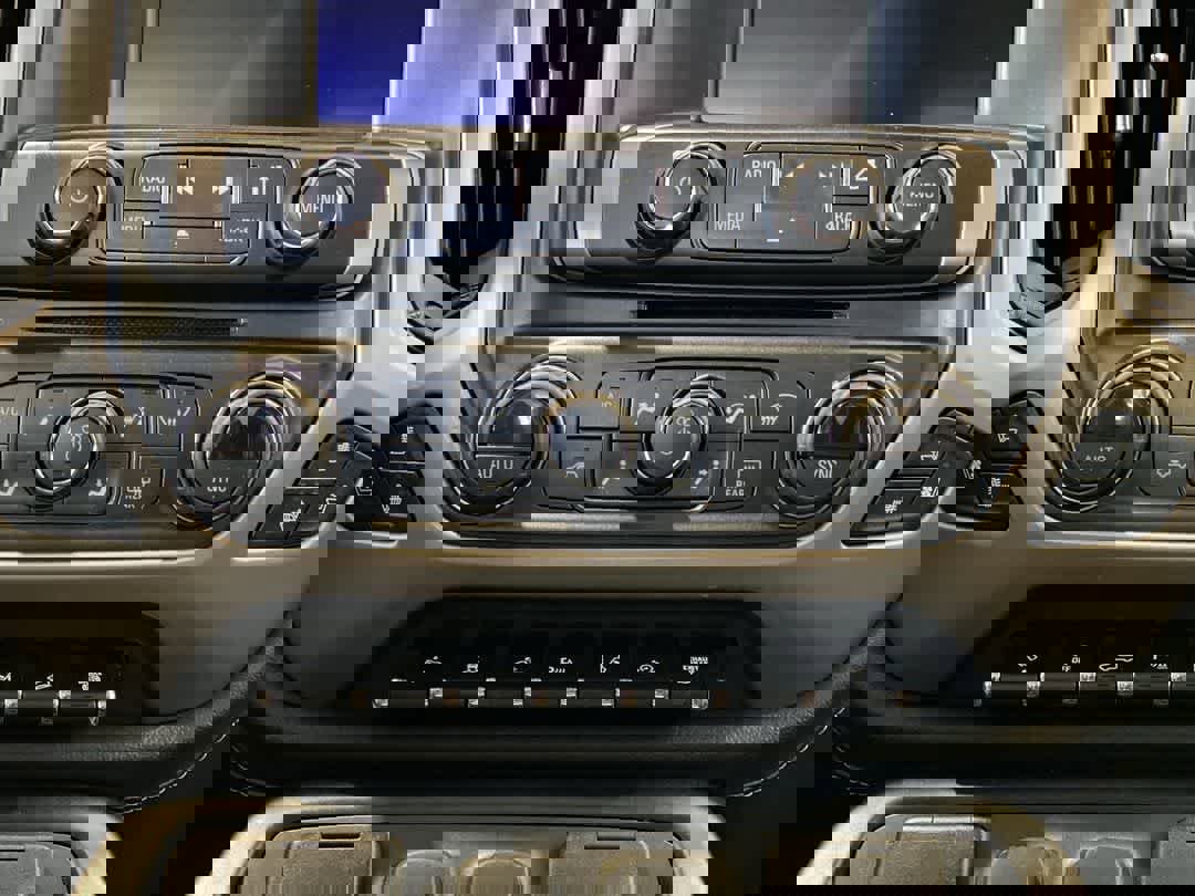 Used 2018 GMC Sierra 2500 Denali w/ Duramax Plus Package image 22