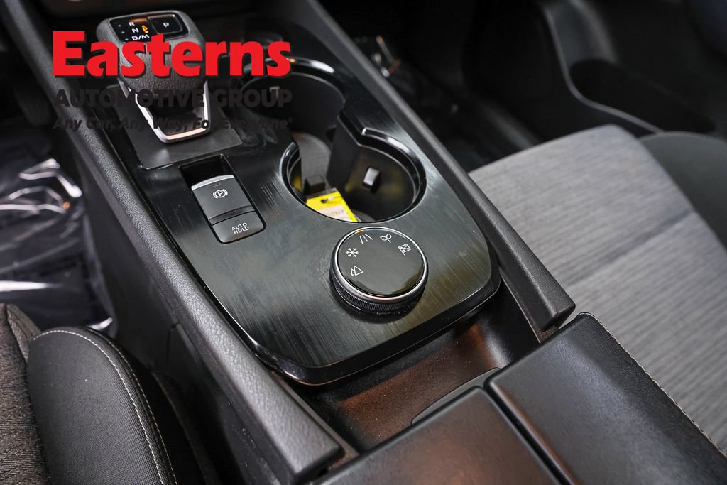 Used 2023 Nissan Rogue SV AWD/4WD image 20