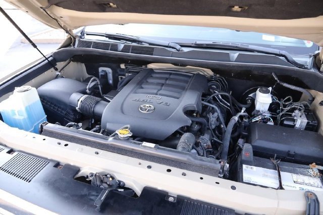 Used 2017 Toyota Tundra SR5 AWD/4WD image 25