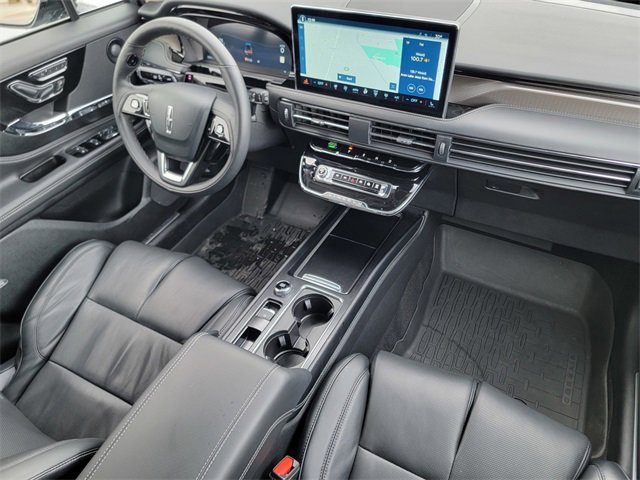 Certified 2025 Lincoln Corsair Reserve w/ Equipment Group 202A image 38