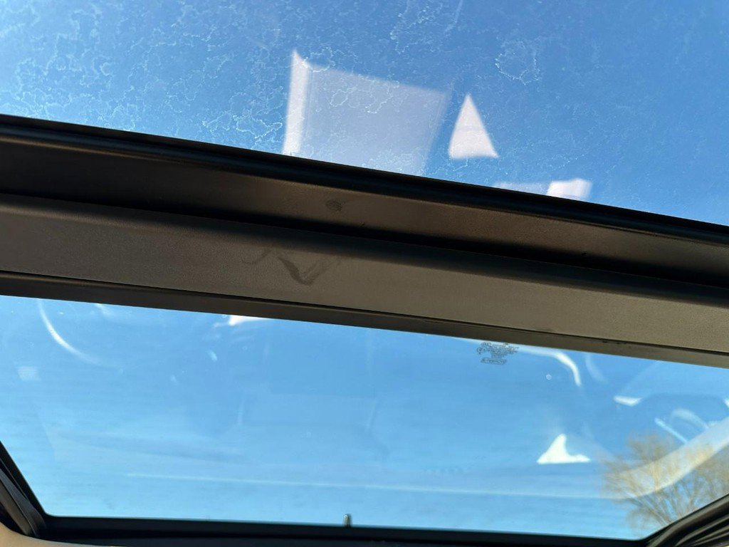 Used 2024 Ford Expedition Limited image 13