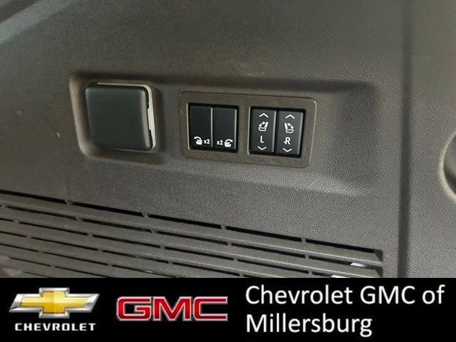 Used 2022 GMC Yukon XL SLT w/ SLT Premium Package image 39
