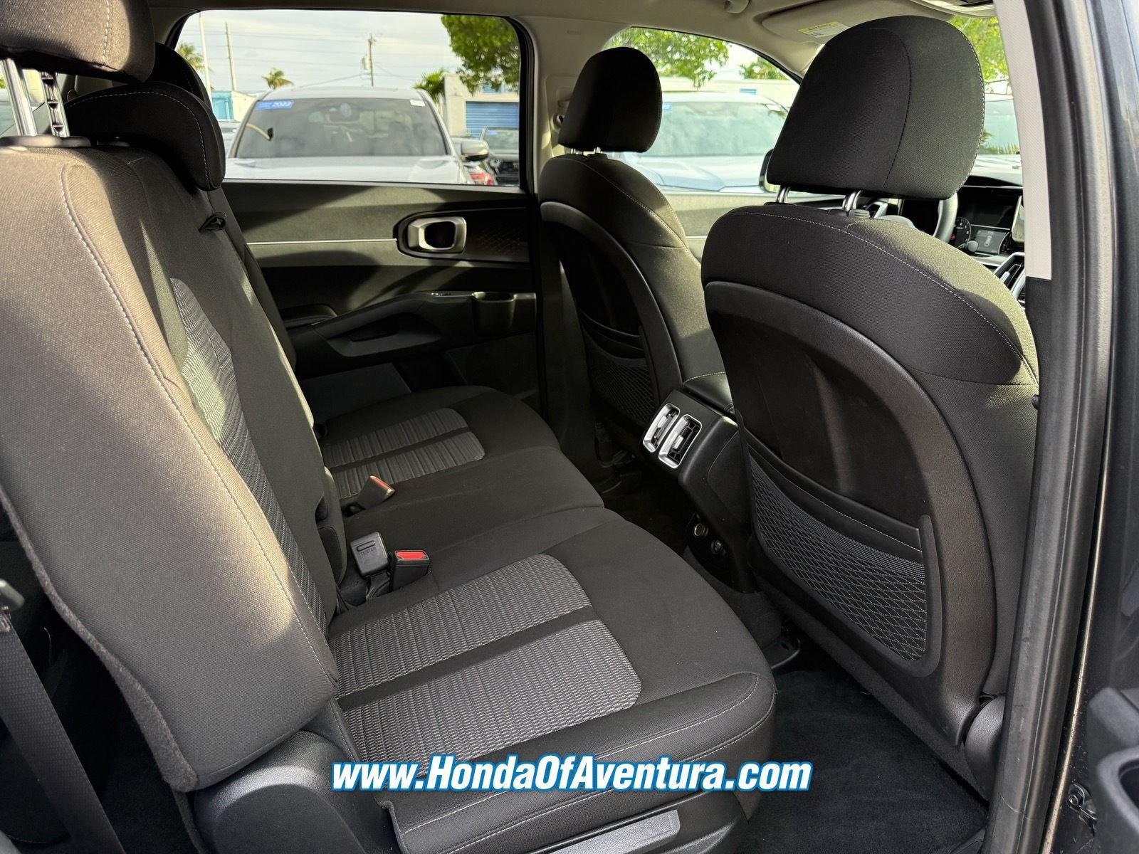 Used 2022 Kia Sorento LX AWD/4WD image 10
