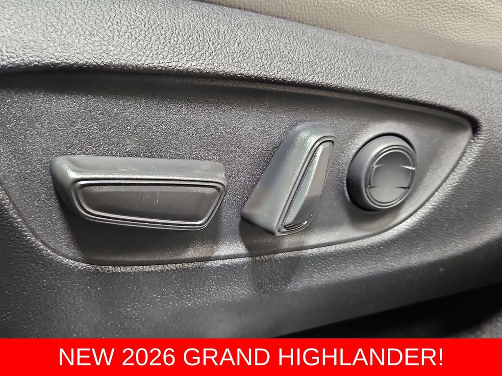 New 2026 Toyota Grand Highlander XLE image 22