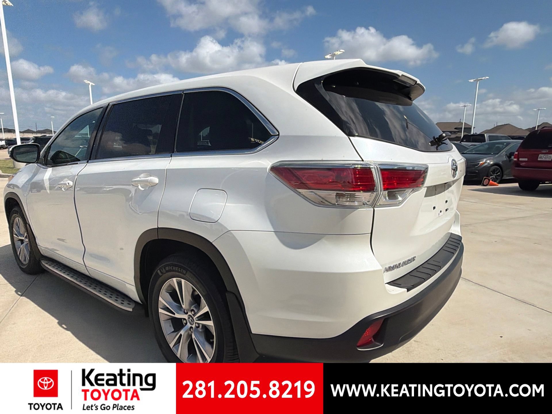 Certified 2016 Toyota Highlander Plus FWD image 6