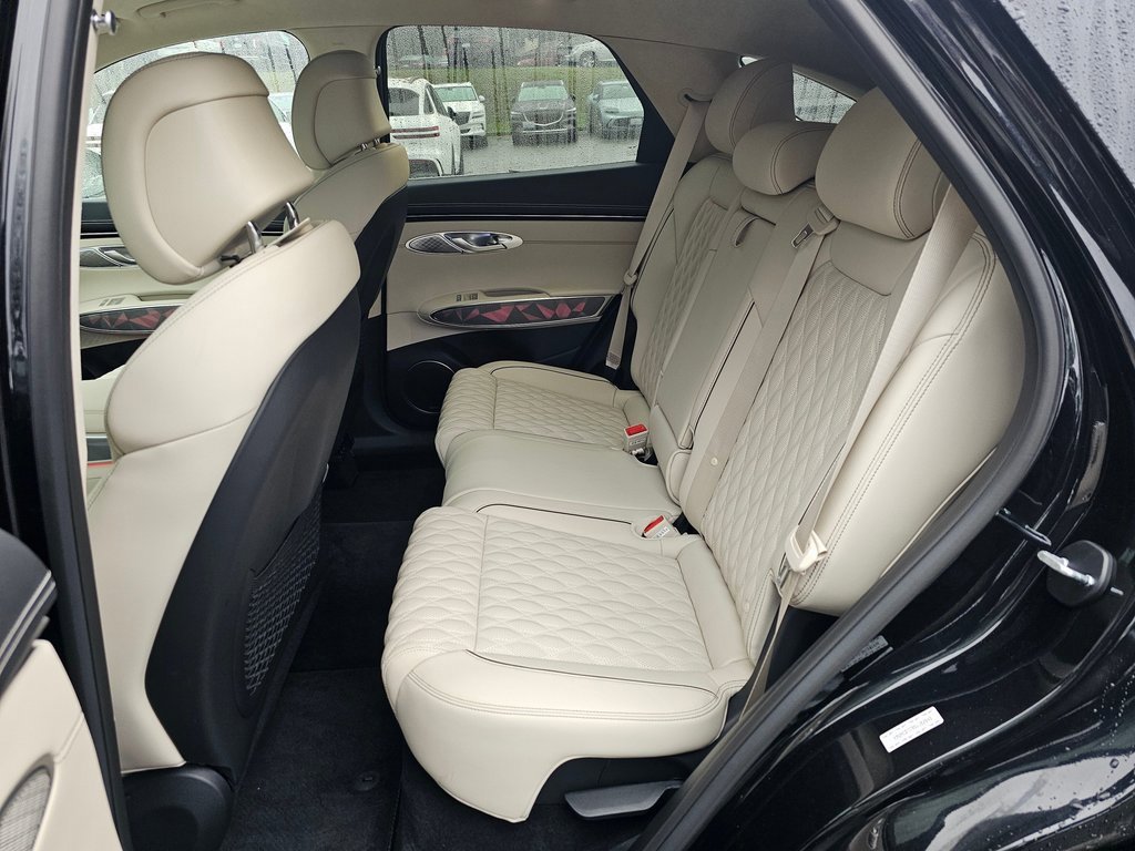 Used 2025 Genesis GV70 3.5T Sport w/ Sport Advanced Package image 23