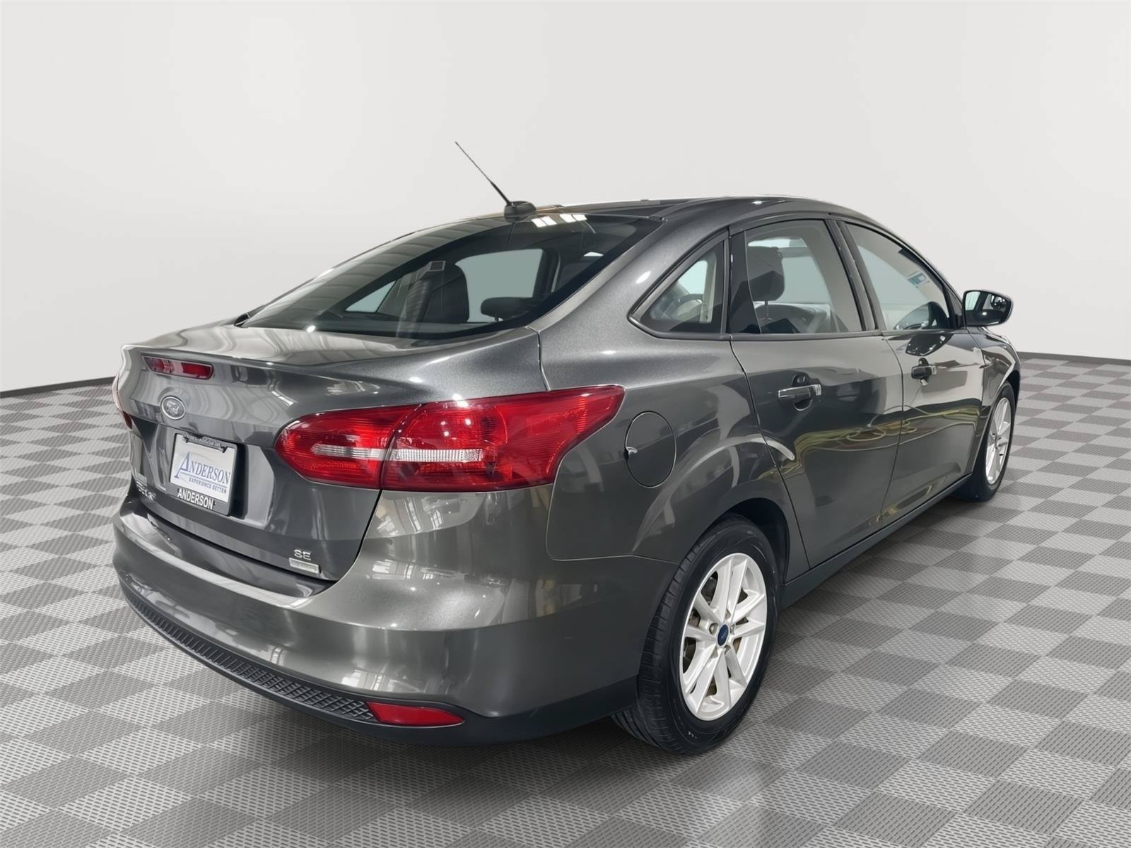 Certified 2018 Ford Focus SE FWD image 7