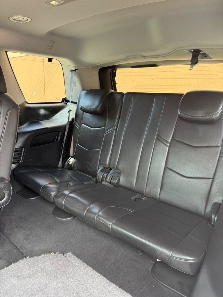 Used 2016 Cadillac Escalade Premium AWD/4WD image 13