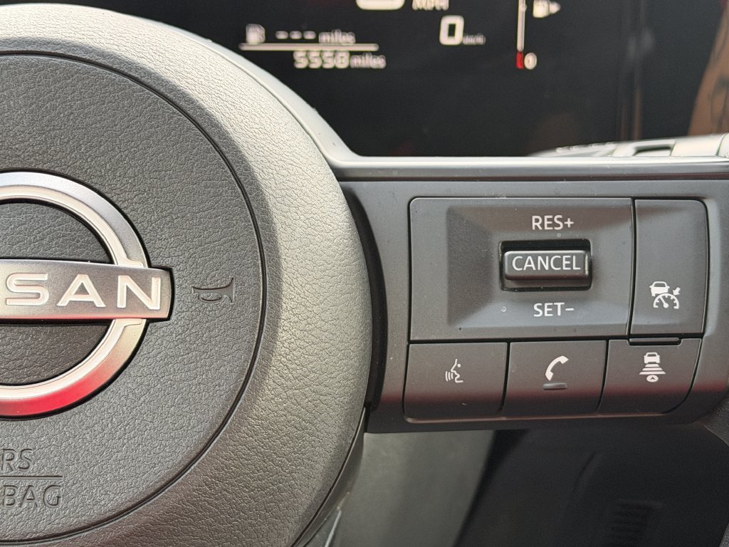Used 2025 Nissan Kicks SV w/ Illumination Package FWD image 14
