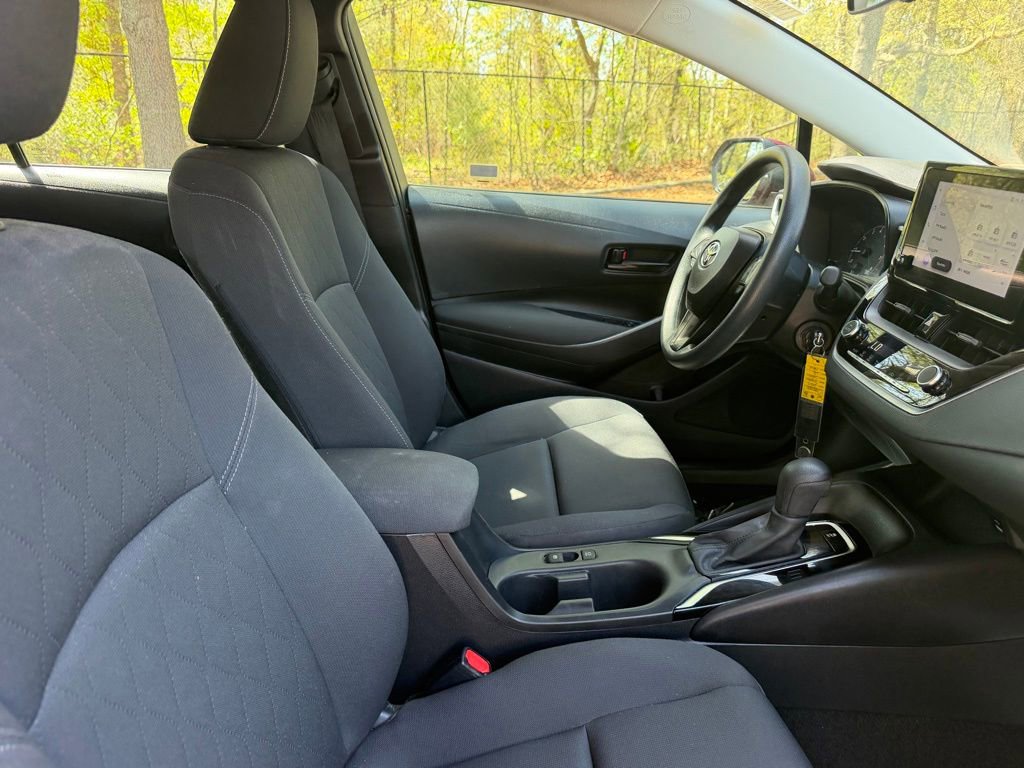 Used 2024 Toyota Corolla LE image 8