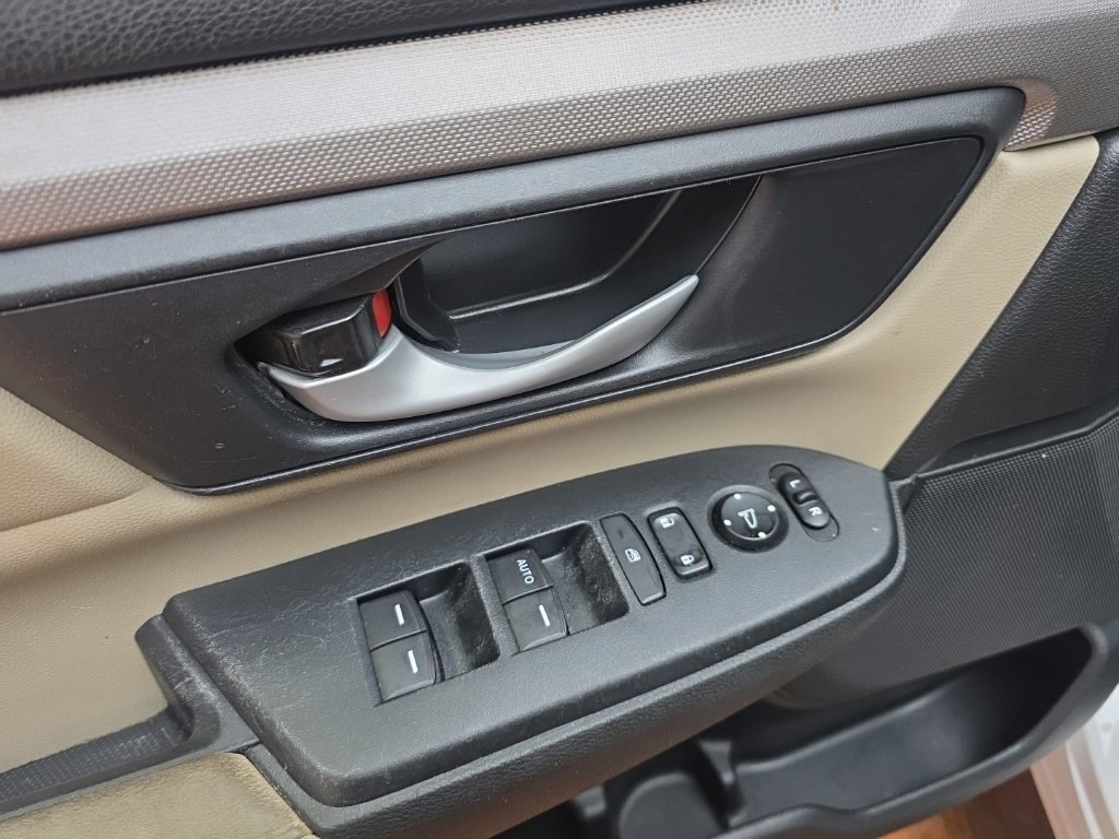 Used 2019 Honda CR-V LX image 26