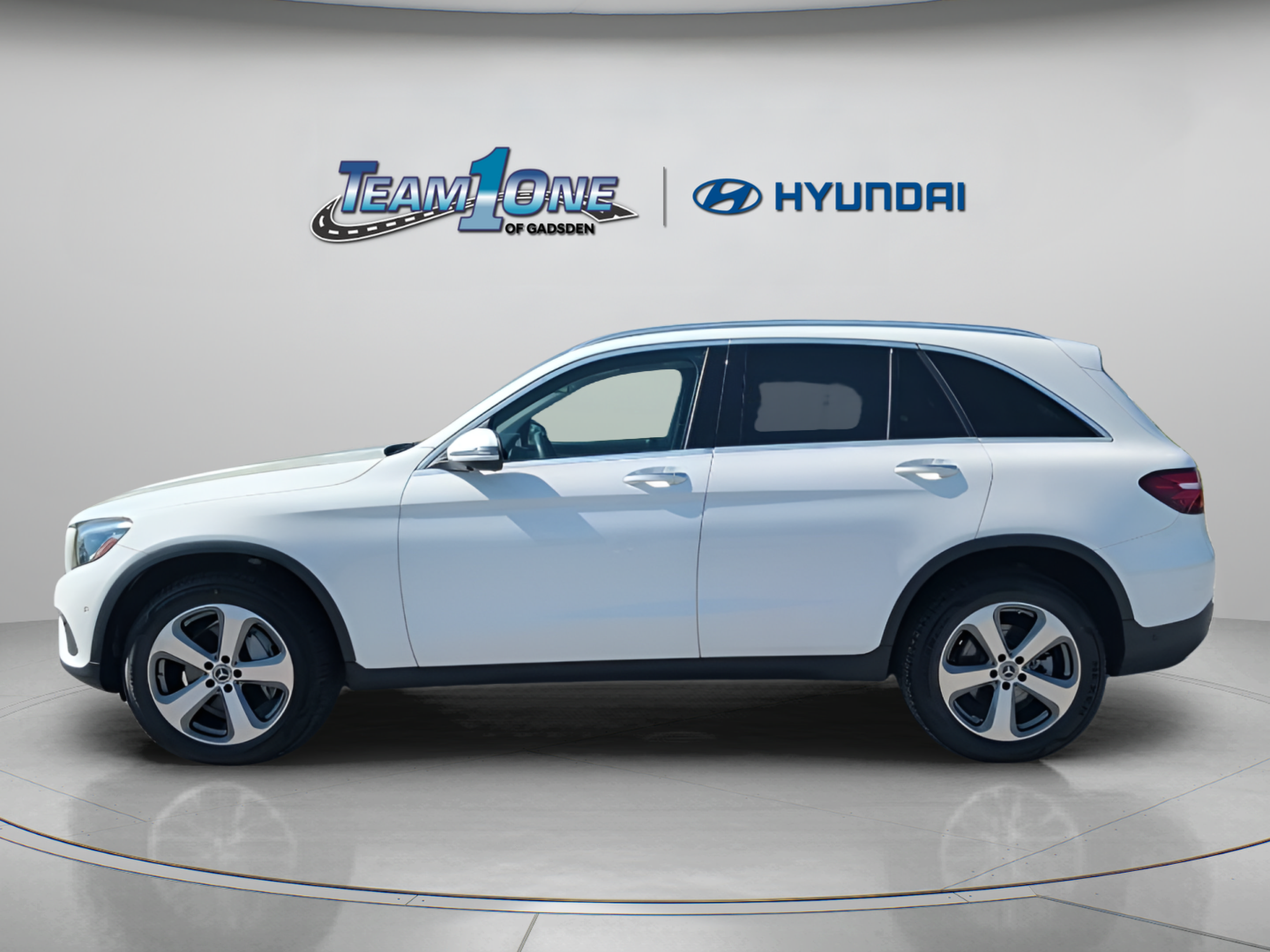 Used 2019 Mercedes-Benz GLC 300 image 5