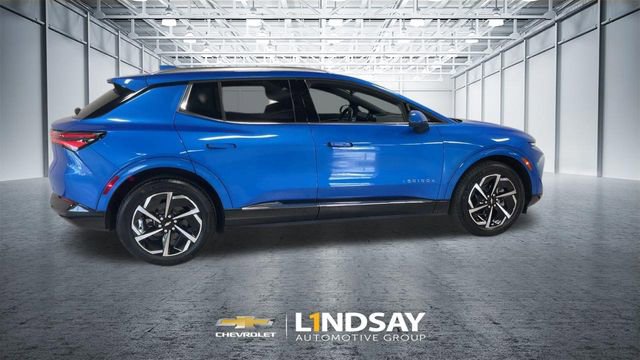 Used 2025 Chevrolet Equinox EV LT w/ Convenience Package FWD image 2