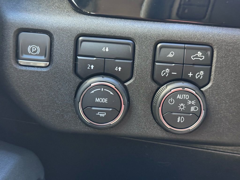 Used 2024 Chevrolet Silverado 3500 LT w/ Z71 Sport Edition image 35