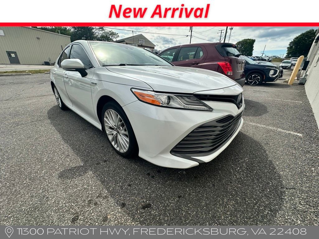 Used 2020 Toyota Camry XLE FWD image 1