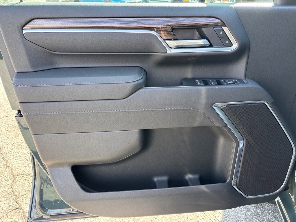 New 2026 Chevrolet Silverado 2500 LT w/ Texas Edition image 8