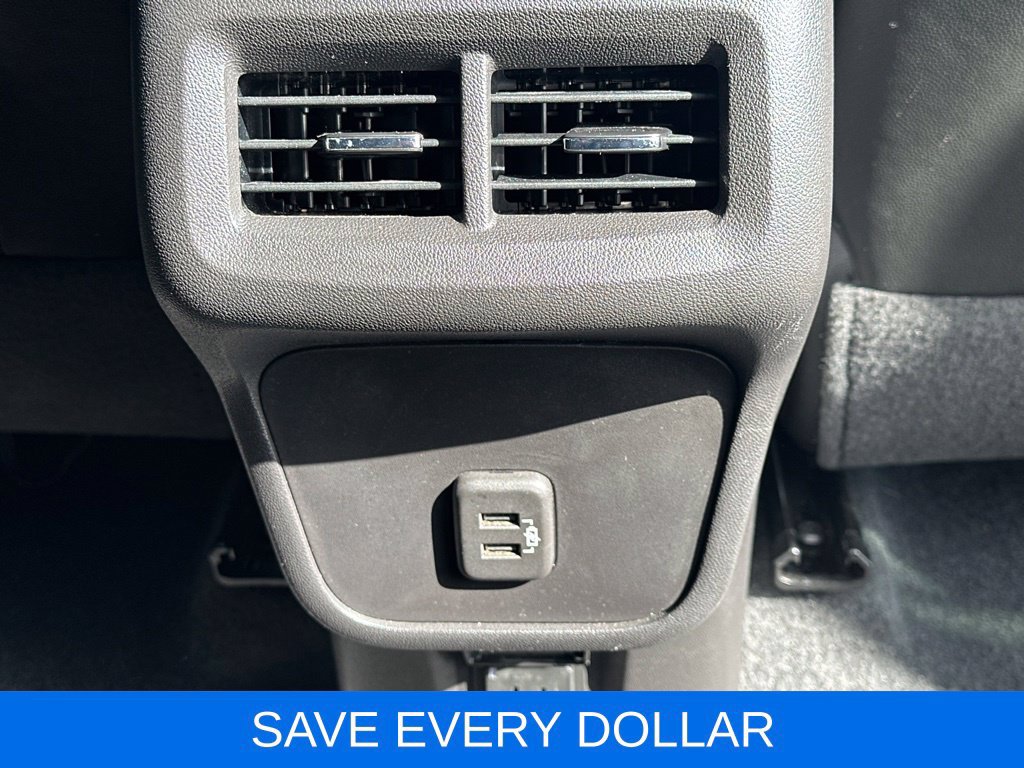 Used 2024 Chevrolet Equinox RS w/ RS Leather Package FWD image 25