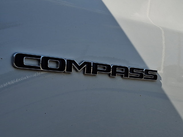 Used 2022 Jeep Compass Limited w/ Elite Group AWD/4WD image 32