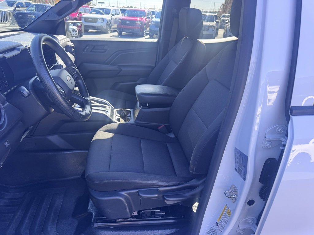 Used 2023 Chevrolet Colorado W/T image 17