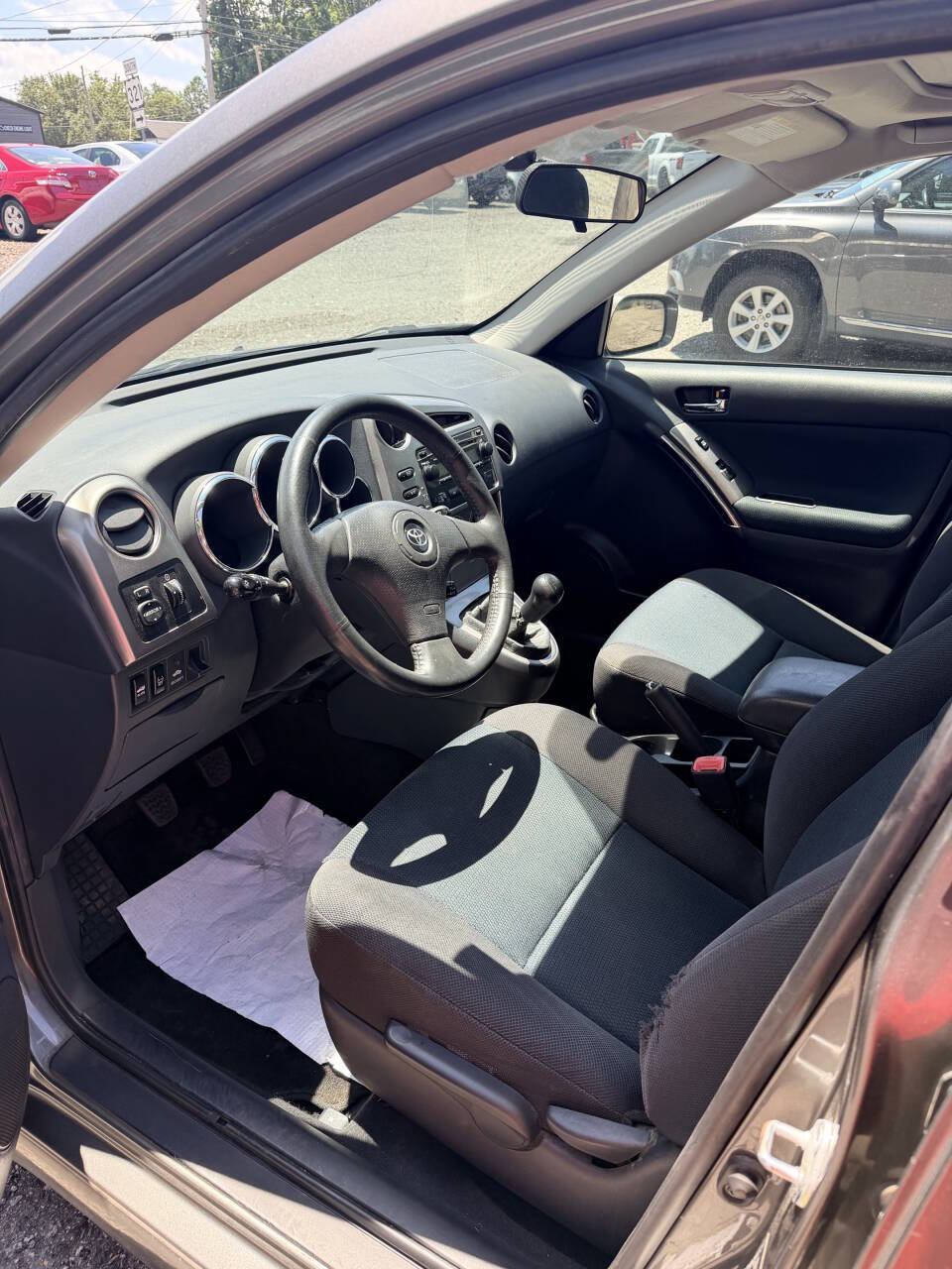 Used 2007 Toyota Matrix FWD image 8