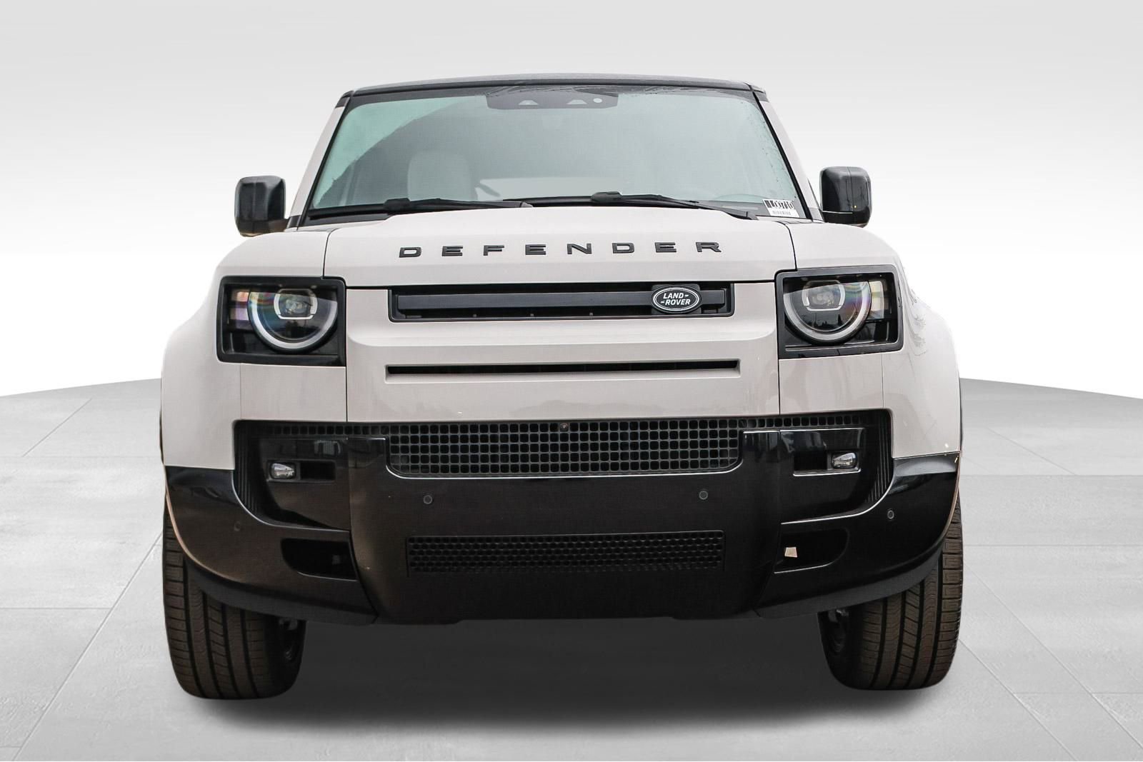 New 2026 Land Rover Defender 110 X-Dynamic SE image 2