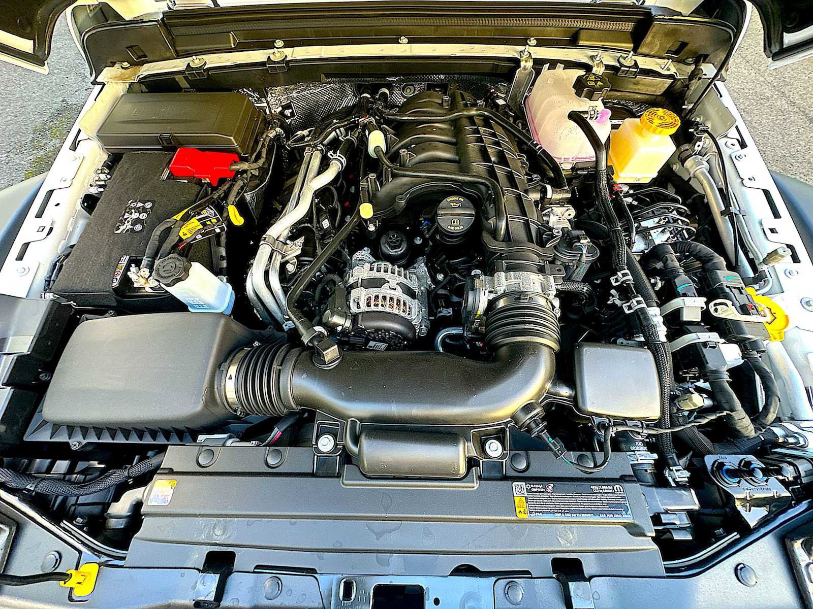 New 2026 Jeep Gladiator Mojave w/ Dual Top Group AWD/4WD image 17