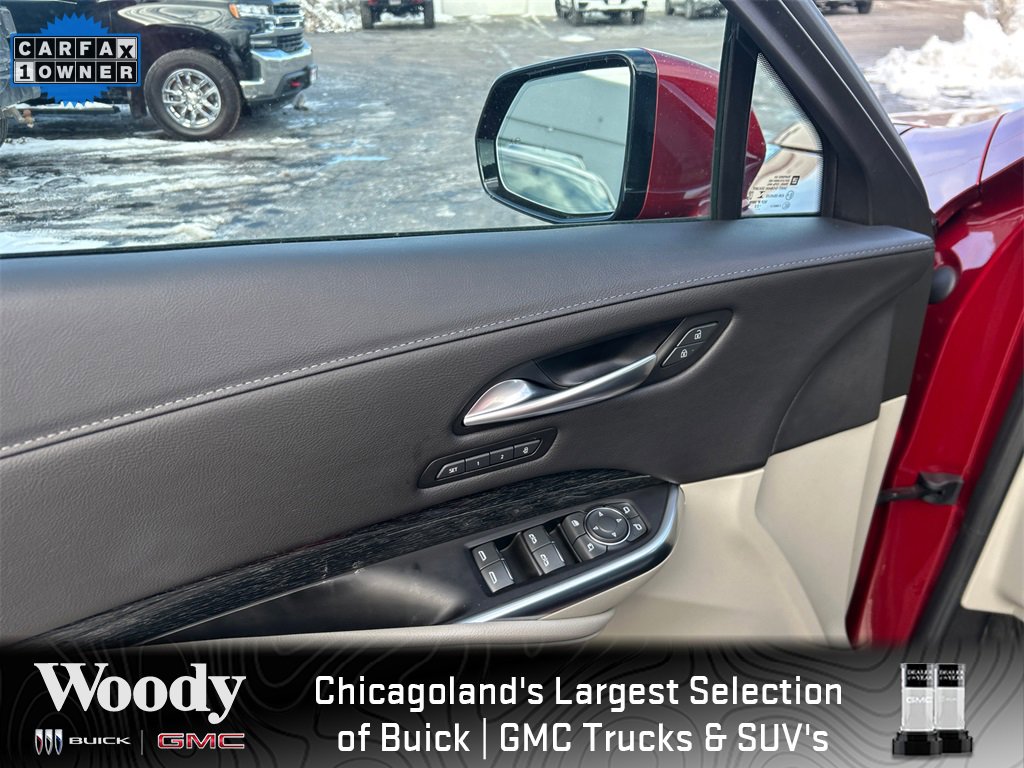 Used 2023 Cadillac XT4 Premium Luxury image 15