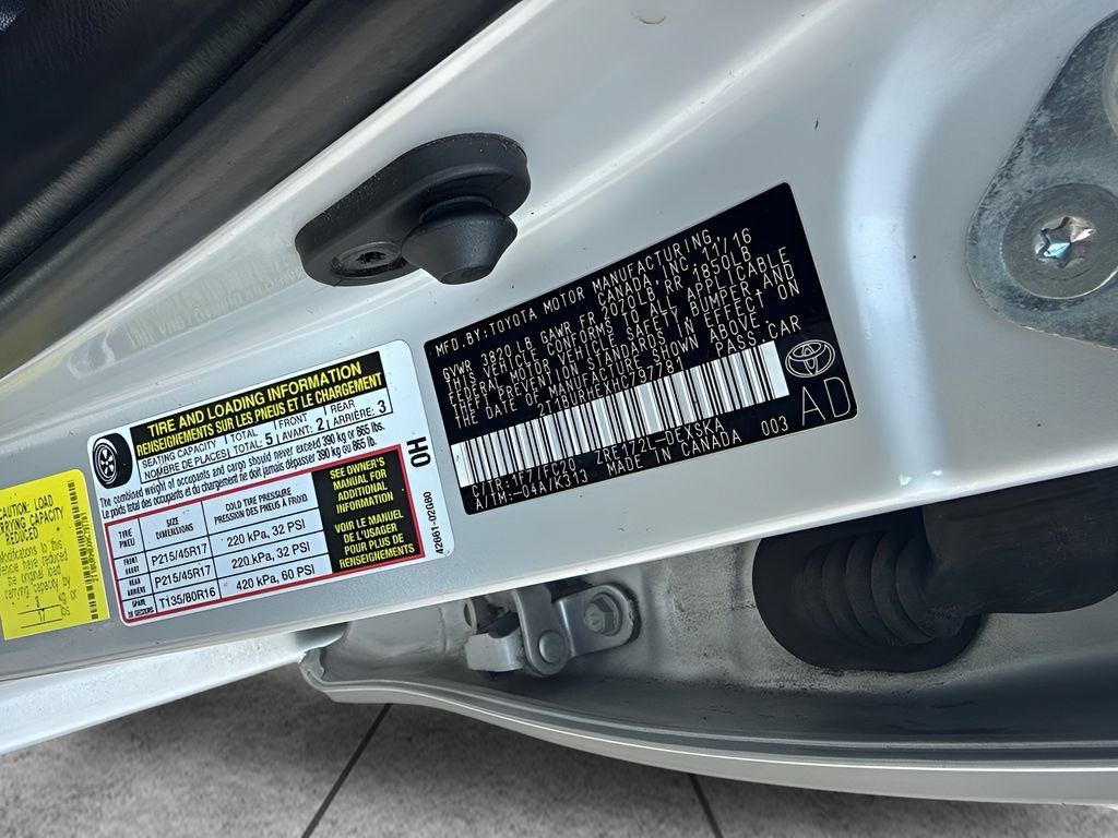 Used 2017 Toyota Corolla SE FWD image 25