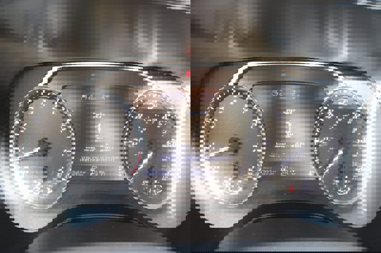 Used 2023 Nissan Frontier SV image 9