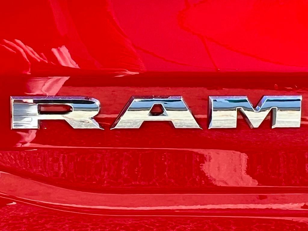 Used 2024 RAM 1500 Laramie image 14